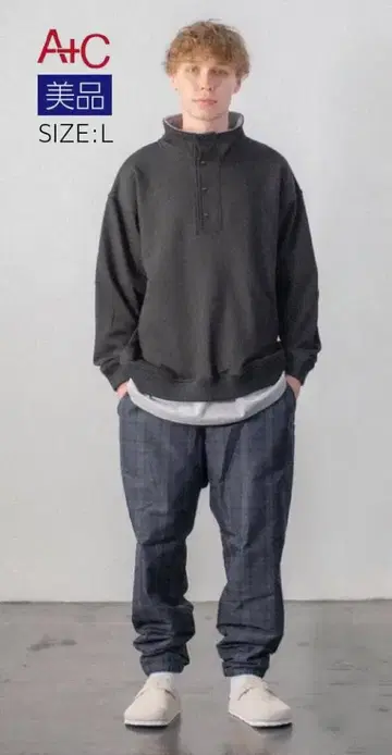 새상품급 L 사이즈 GERRY Cosby A+C 하이넥 스웨트