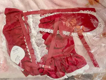 토끼 귀 보닛 크림슨