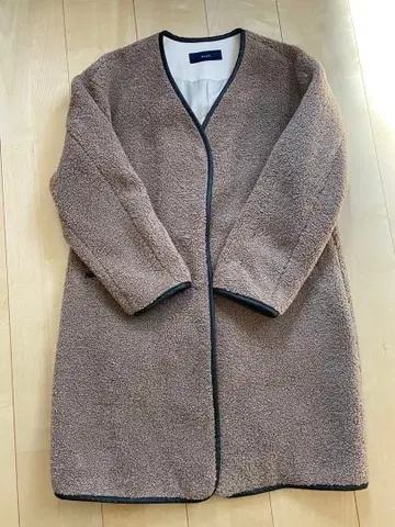 SHIPS 보아 코트 새상품급 클리닝 완료