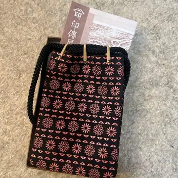 인덴 소품함 블랙 베이스 핑크