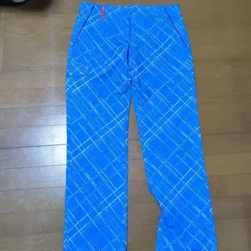 UNDER ARMOUR 체크 무늬 팬츠 79 사이즈