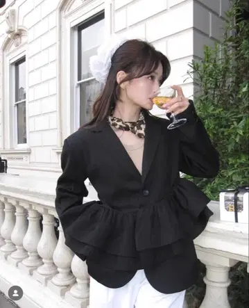 bibiy. AGATHA PEPURAMU JACKET