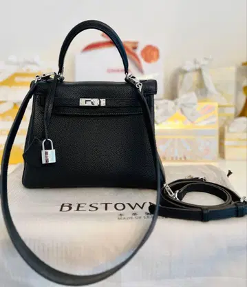 천연 가죽 핸드백 25cm 블랙
