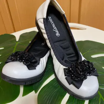 비쥬 발레 슈즈 힐 2.5cm 사이즈 23.5cm