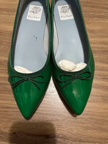 엠마 프랜시스 에나멜 플랫슈즈