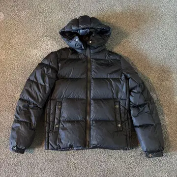 타트라스 블랙 후드 부착 다운 자켓