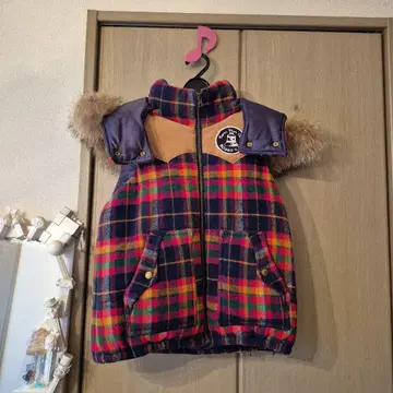 로데오 크라운 체크 무늬 퍼(fur) 포함 다운 베스트