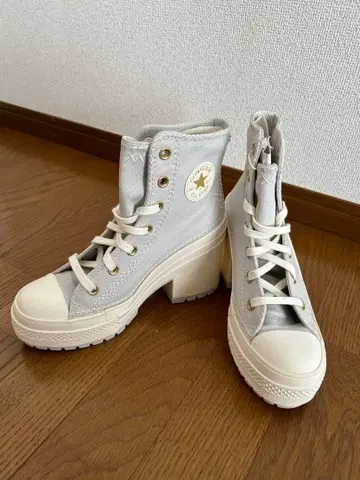 CONVERSE 스카이블루 하이컷 스니커즈