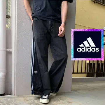 [ 리메이크 데님 ] 블랙 재구축 도킹 와이드 플레어 저지 구제 의류