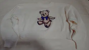 새상품 곰 자수 화이트 긴팔 니트
