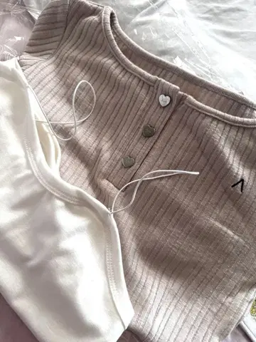 andmary Dorothy heart tops