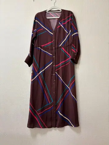 Diagram 브라운 스트라이프 패턴 원피스