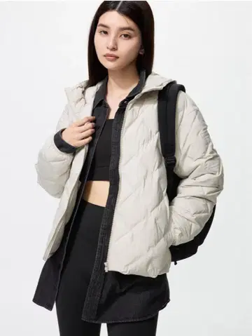 가격 인하 [ 미사용 ] 퍼프 테크 후드티 유니클로 S 내추럴