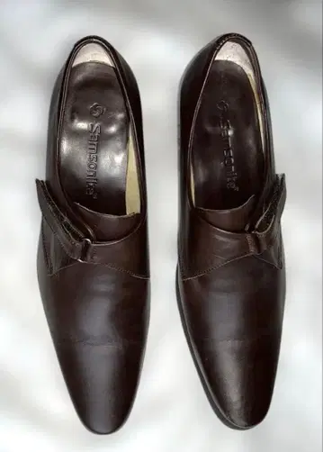 Samsonite의 짙은 갈색 펌프스 7cm 힐