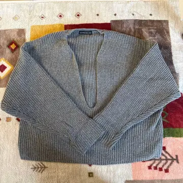 SEA ROOM LYNN 그레이 V넥 니트