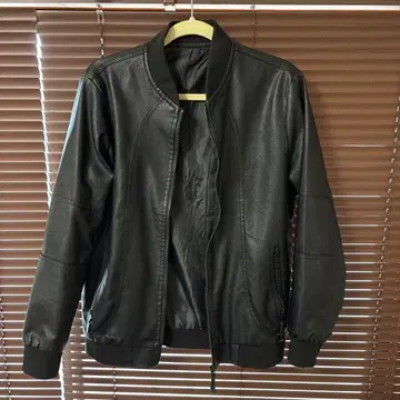 가죽풍 봄버 자켓 블랙