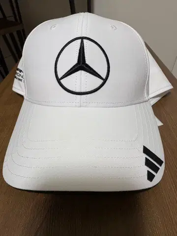 아디다스 메르세데스-벤츠 AMG 페트로나스 캡
