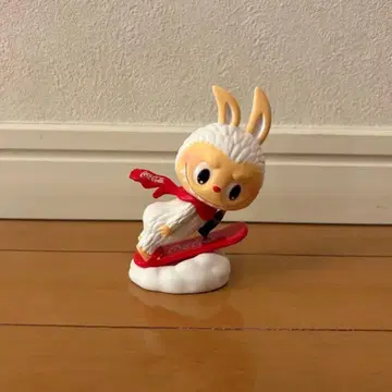 러브브 코카콜라 피규어