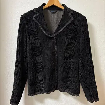 PIKABIA 블랙 테일러드 자켓