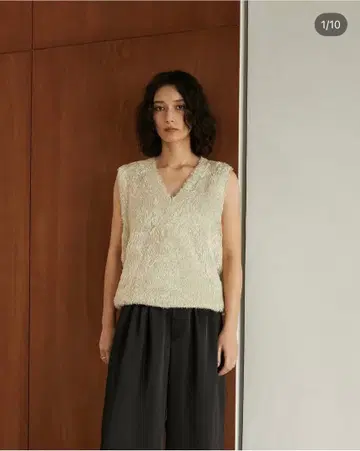 Ellie 라메 니트 베스트 골드