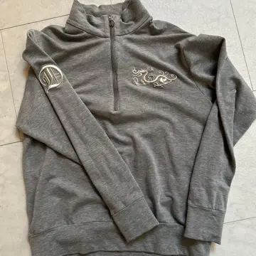 댄스 위드 드래곤 지퍼 그레이 스웨터 A 사이즈