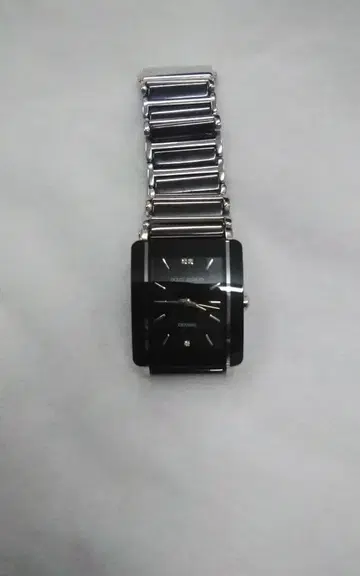 미사용품 돌체 세그레이트 손목시계