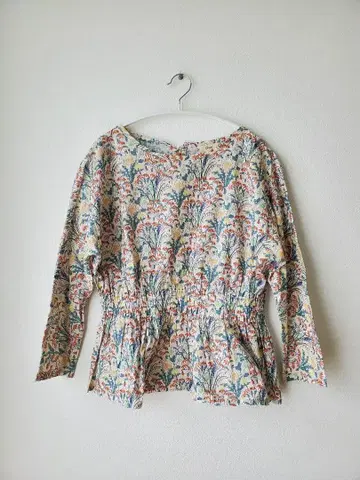 Crespi LIBERTY 긴팔 블라우스 개더 포함