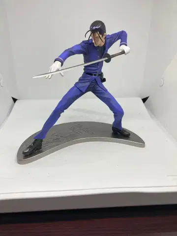 바람의 검심 G.E.M. 사이토 하지메 피규어 메가하우스