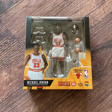 [미개봉 새상품] MAFEX No.255 Michael Jordan 조던