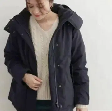 [ 새상품급 ] 어반 리서치 도어즈 그린 다운 숏 자켓 네이비