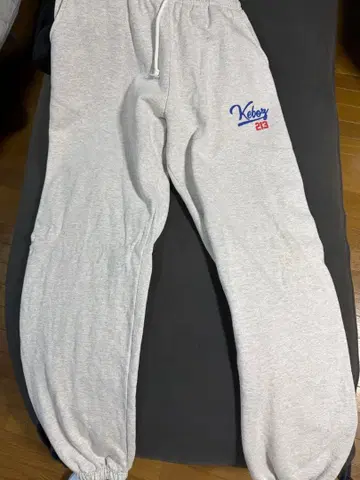Kobe 213 스웨트 팬츠 그레이