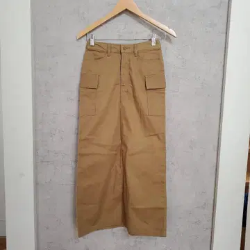 [ BORN FREE ] 타이트 스커트 사이드 포켓 포함 S 사이즈