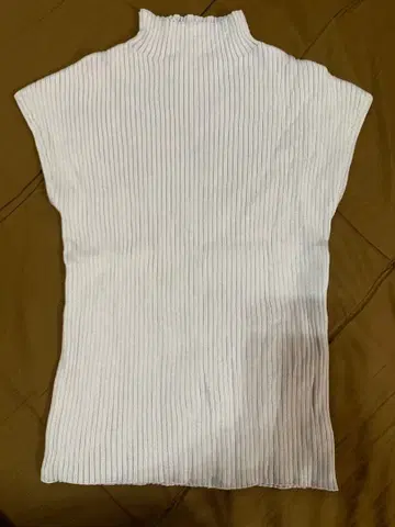 GRL 스카이블루 슬리브리스 스웨터 M 사이즈