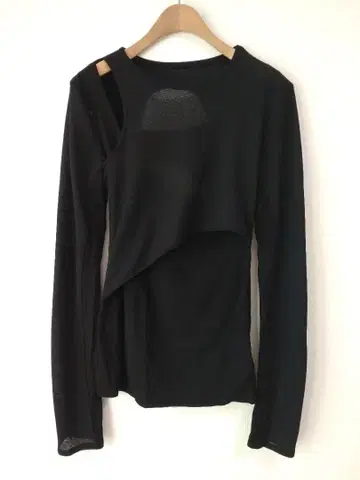 MAISON SPECIAL 멀티컷 상의 블랙