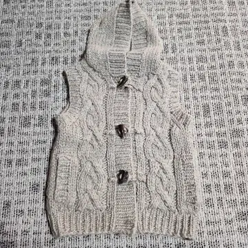 HUMAN WOMAN 후드 부착 니트 베스트