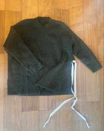 UMA WANG / 유마 완 디자인 니트