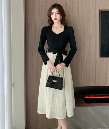 리본 포함 원피스 새상품