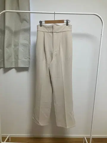 [택 포함 새상품] 에피 eaphi 슬랙스 팬츠 2 아이보리 블랙도 있음