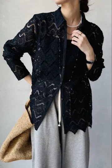 DouDou 케미컬 레이스 셔츠