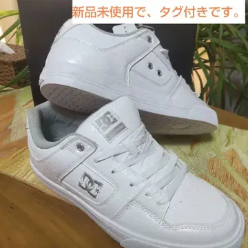 DC 화이트 스니커즈