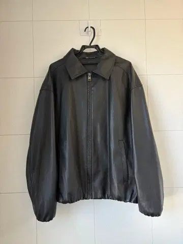 ZARA 가죽 자켓 XL