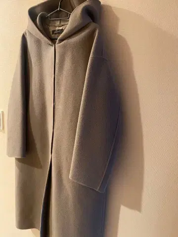 stunning lure 라이트 후디 리버 코트