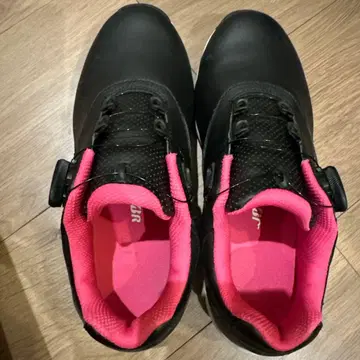 골프화(여성용) 블랙/핑크