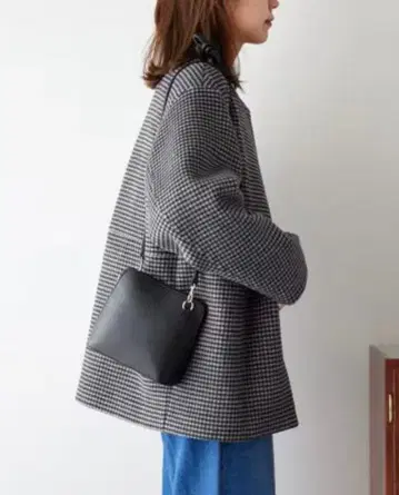 새상품급 슈퍼 파인 비버 크루넥 코트 36