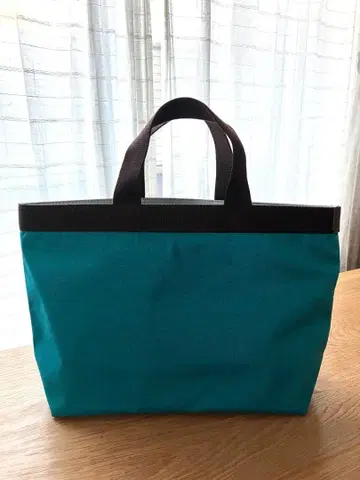 에르베샤 펠리에 코듀라 스퀘어 토트