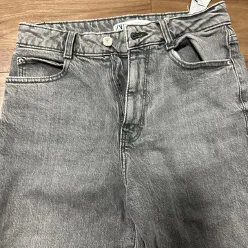 ZARA 스트레이트 데님