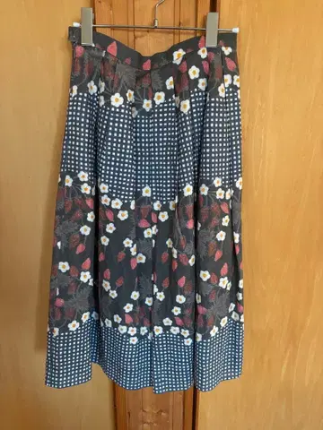 플라워 프린트 롱 플레어 스커트