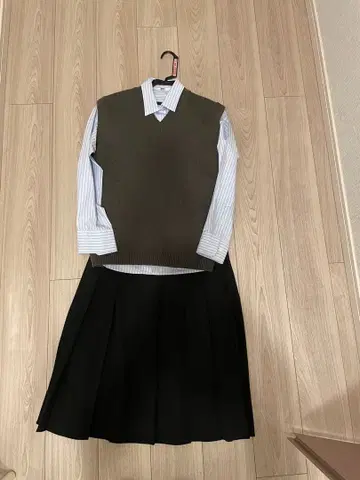 UNIQLO 그레이 베스트 M 사이즈 세트