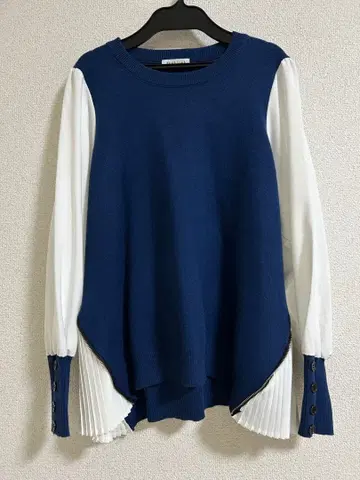 새상품 안나 루나 밑단 플리츠 니트 스웨터 M