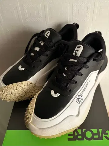 G/FORE G8 골프화 블랙/화이트